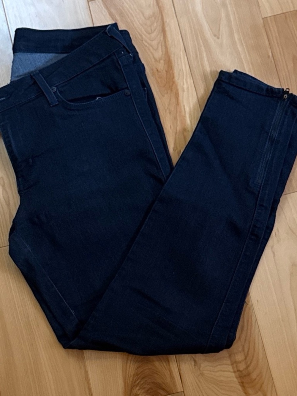 Slim Straight Women’s Jeans in Dark Navy